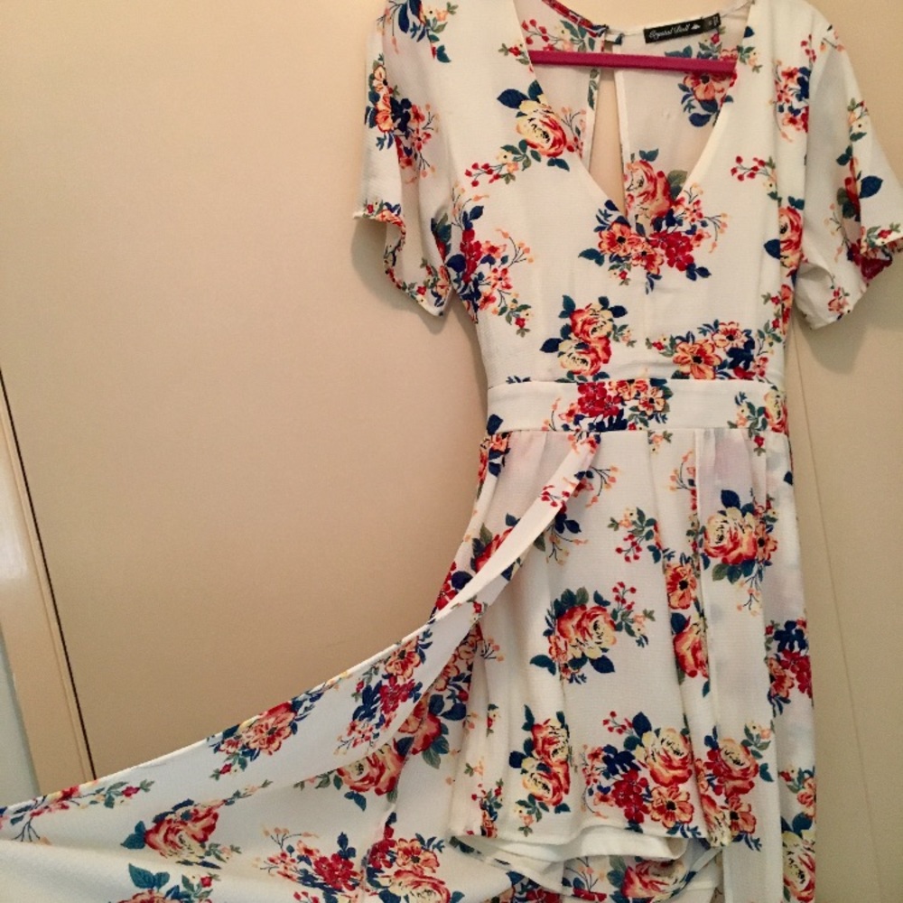 Dress - Picture 5 of 8